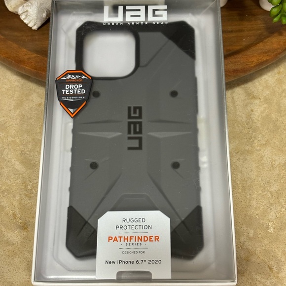 🌷UAG Pathfinder Gray iPhone 12 Pro Max Phone Case - Picture 3 of 5